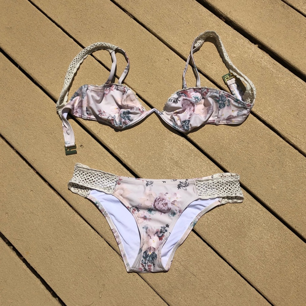 MINKPINK Floral Underwire Bikini